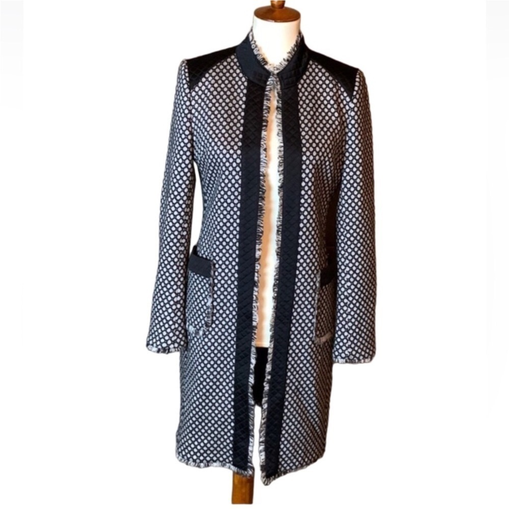 Joseph Ribkoff black and white long coat Size 4